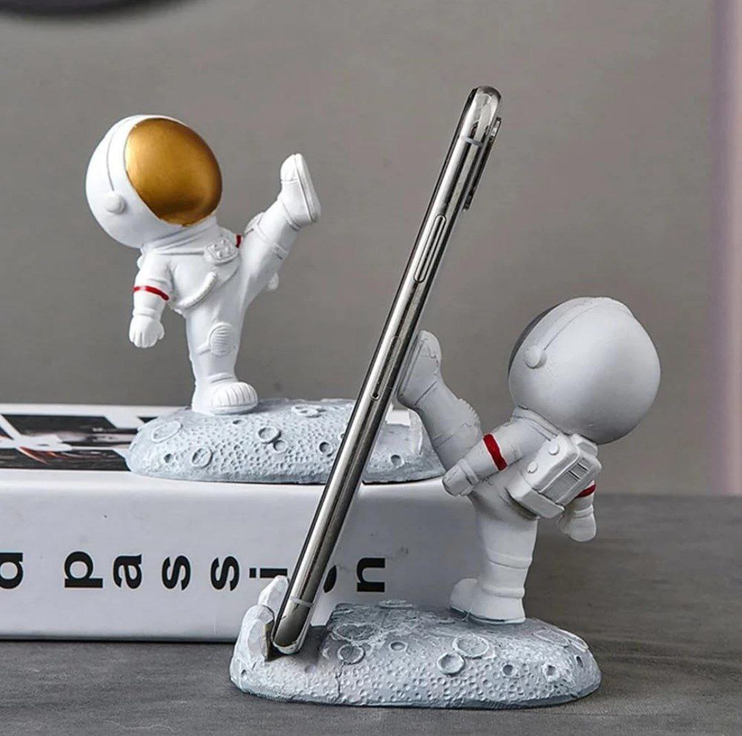 Astronaut Mobile Holder- (Pack of 1)